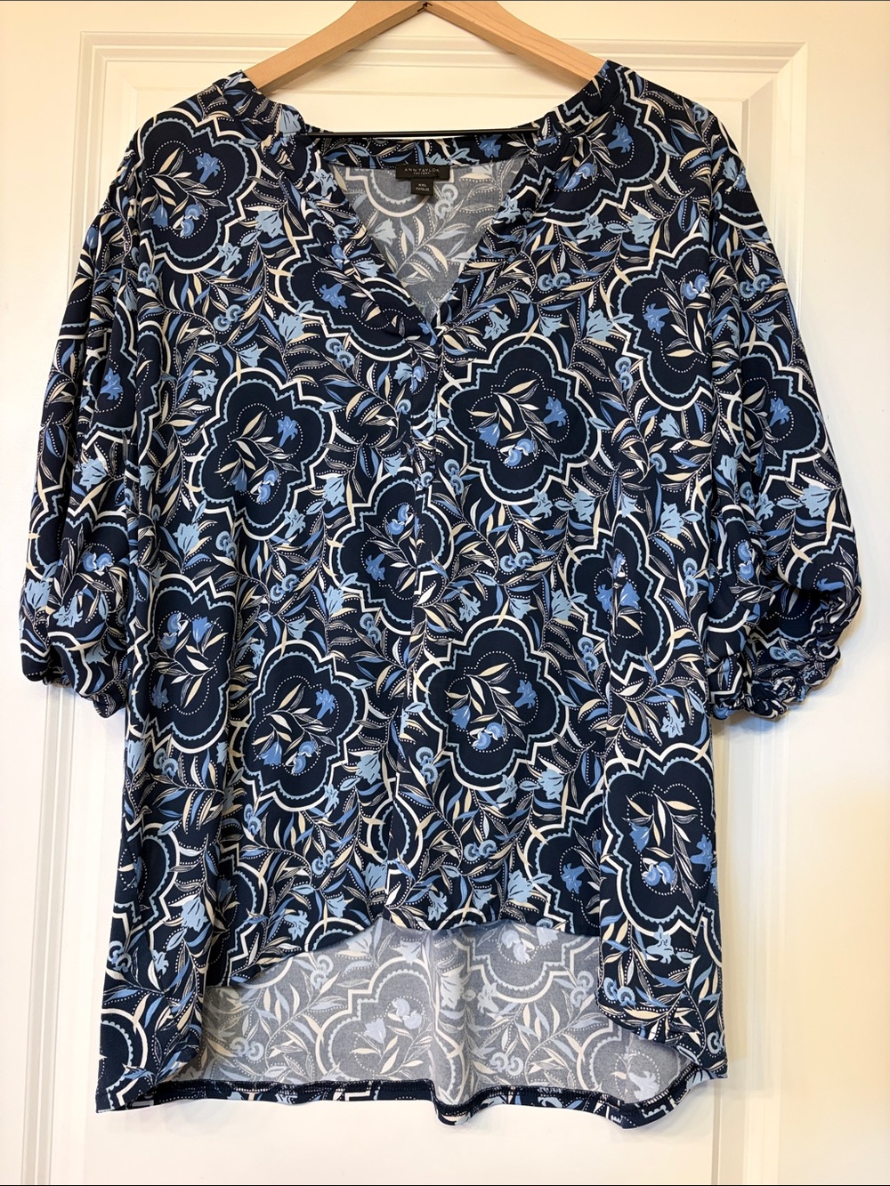 Ann Taylor Factory Navy and Light Blue Floral V-Neck Peasant Blouse